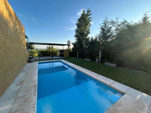 Bazén v ubytování HERMOSO DEPARTAMENTO en COMPLEJO CERRADO nebo v jeho okolí