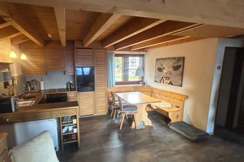 Dachferienwohnung Vieux Valais A, Ost-Mitte