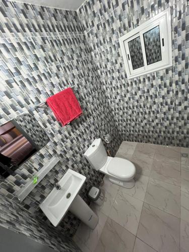 Vonios kambarys apgyvendinimo įstaigoje Jade