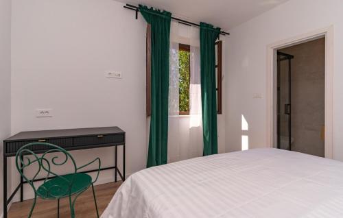 Postel nebo postele na pokoji v ubytování Villa Trojanovic by Villas Guide