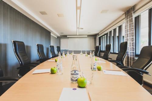 Espace de conférence ou salle de réunion dans l'établissement Hotel Bellevue