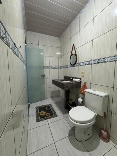 Ένα μπάνιο στο Pousada Dalmar