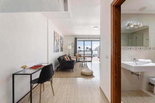 Arpon Santa Rosa 5 by Escape Home