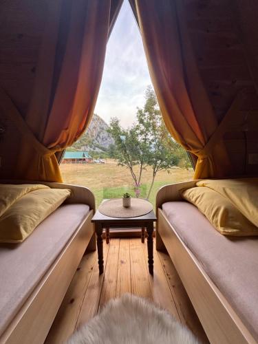 Ένα ή περισσότερα κρεβάτια σε δωμάτιο στο Family S house - Komarnica