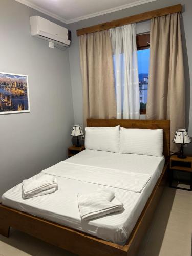 Llit o llits en una habitació de Waypoint Inn