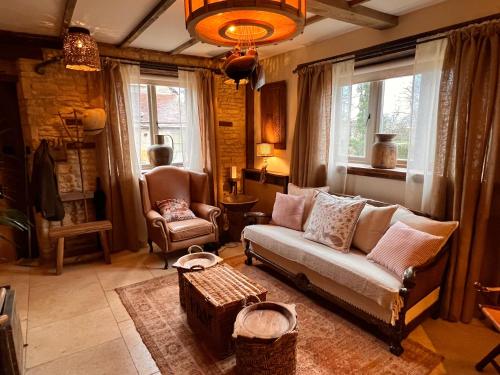 Posezení v ubytování Dovecote Cotswold Cottages