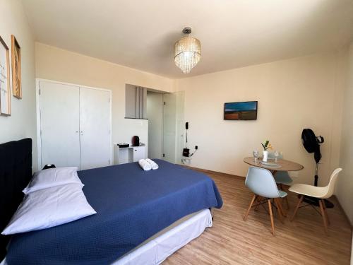 Postel nebo postele na pokoji v ubytování AP Smart Downtown