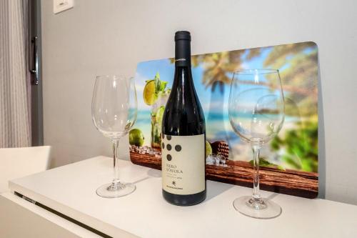 Ποτά στο LaLuna Apartments - Sea Panorama - 20mins from CTA airport