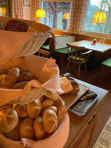 Jídlo v hotelu nebo okolí