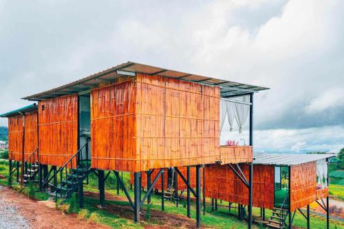 Το κτήριο όπου στεγάζεται  η παραθεριστική κατοικία