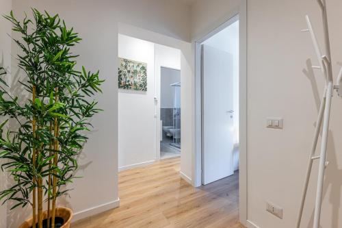 Sambuco1 - Quiet Apt with 2 Double Bedrooms - B Home