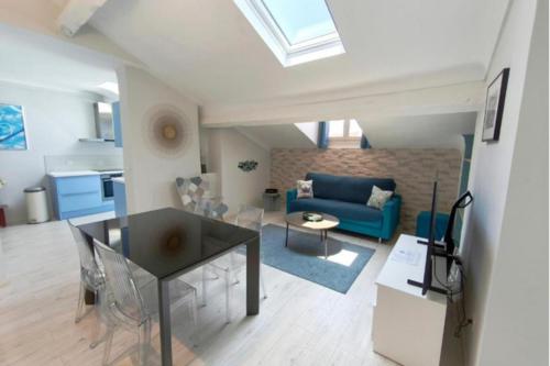 25 rue Hoche