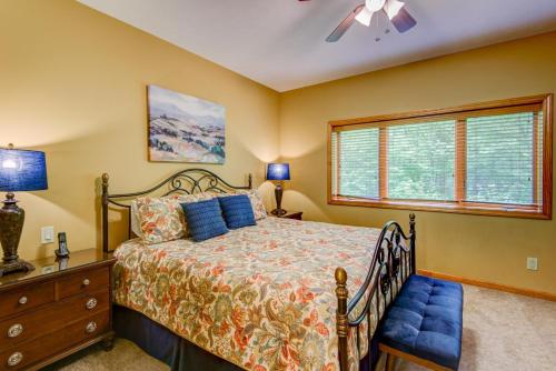 Postel nebo postele na pokoji v ubytování Chetola: Berkshires 3