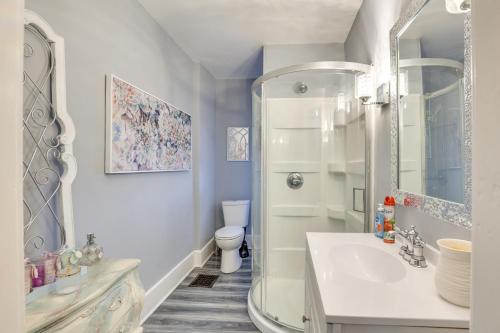 Ένα μπάνιο στο Canton Condo Near Football Hall of Fame and Dtwn!