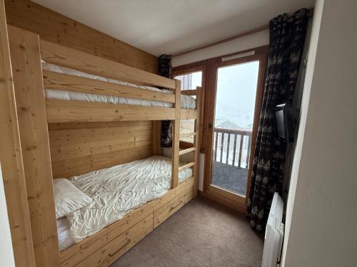 Appartement Ski aux pieds 3 ch balcon vue pistes et place parking