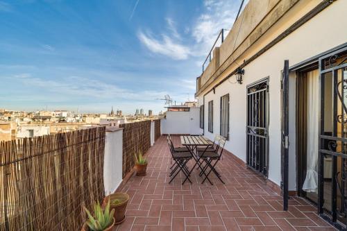 Guest Ready‑Bright & Stylish Flat with 3 Terraces
