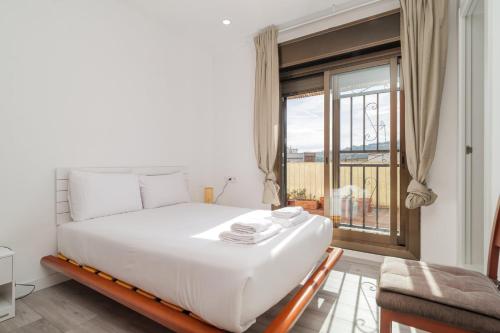 Guest Ready‑Bright & Stylish Flat with 3 Terraces