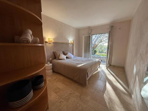 Ένα ή περισσότερα κρεβάτια σε δωμάτιο στο Casa Canetto - Moderne, TV, Jardin