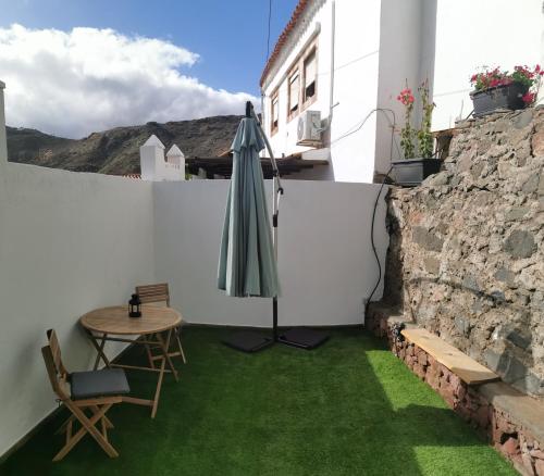 Ein allgemeiner Bergblick oder ein Berglick von der Ferienwohnung aus