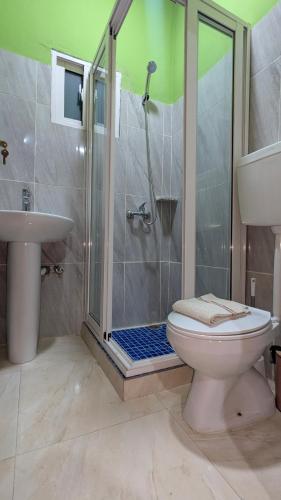 Et badeværelse på LaberMila Guest House