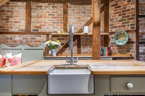 Η κουζίνα ή μικρή κουζίνα στο Cutteridge House