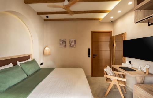 Rustic Boutique Apartment with Live Olive Tree, Private Parking & 1 Gbps Fiber Internet