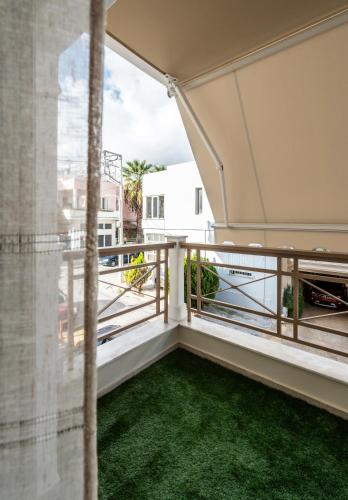 Rustic Boutique Apartment with Live Olive Tree, Private Parking & 1 Gbps Fiber Internet