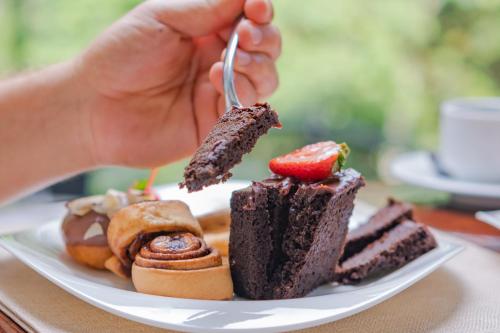 Jídlo v hotelu nebo okolí