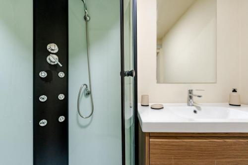 Cozy apartment in BICA 1