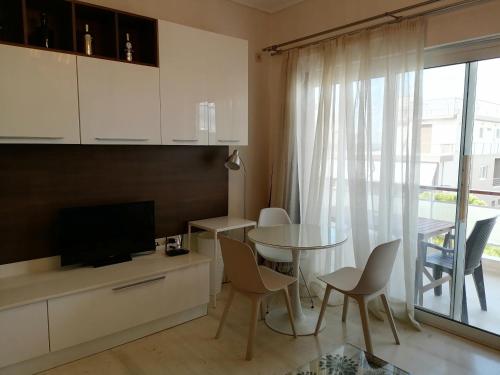 Athens riviera modern and elelegant flat 500 metres from VOULA beach