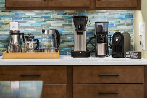 Παροχές για τσάι/καφέ στο Hawaiian Coffee Hale