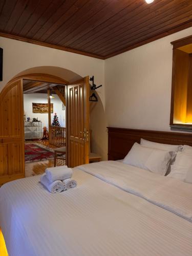 Imagem da galeria de Castle Hotel em Gjirokastër