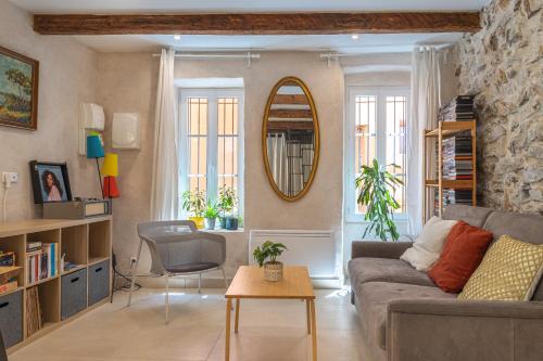 Charming Atypical Cottage