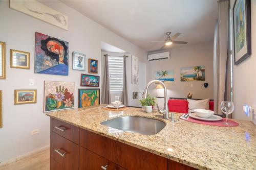 Foto San Juanis asuva majutusasutuse Old San Juan Prime Blue Harbor galeriist