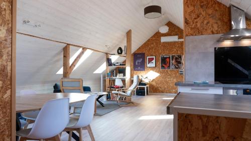 Loft lumineux atypique 10 minutes Strasbourg centre