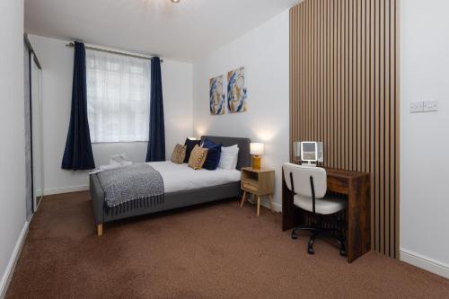 Harrington Chambers by Charming Apartments - Pool Table & Ping Pong photo 19