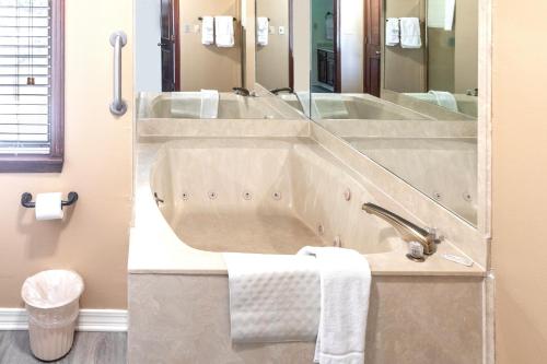 Koupelna v ubytování Royal Holiday Beach Resort