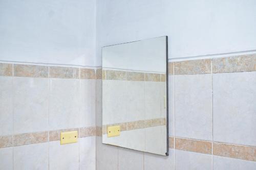 Ένα μπάνιο στο Hotel La Quinta de Allison