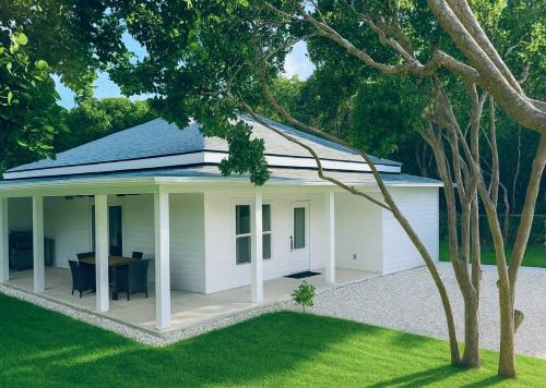 La Maison Blanche- Close Beach Access