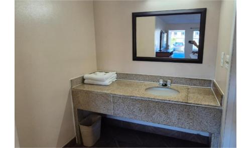Φωτογραφία από το άλμπουμ του Central Motel Kissimmee Near Disney World σε Kissimmee