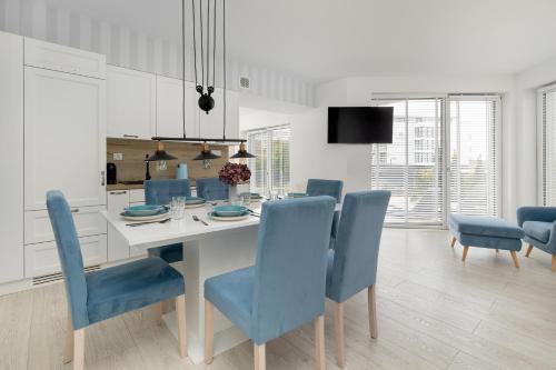Azure Apartment Błękitna by Solarento