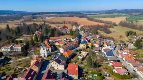 Gallery image of Útulný apartmán s výhledem do kraje K J Erbena in Miletín