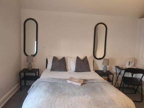 Ένα ή περισσότερα κρεβάτια σε δωμάτιο στο Contractor rooms