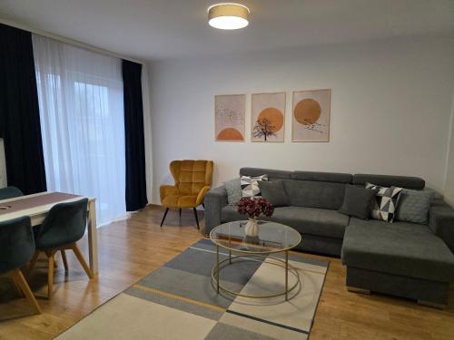 Central Urban Apartment with Underground Parking