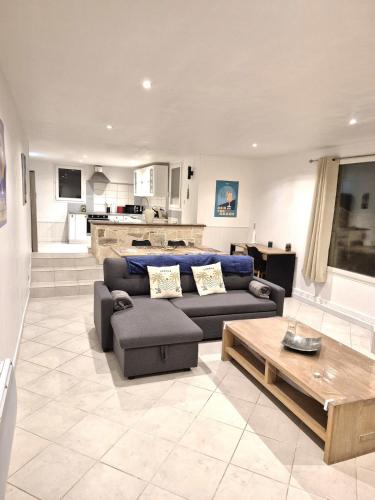 rez de villa confort & grand extérieur
