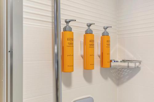 Ένα μπάνιο στο Sonesta ES Suites Fairfax Fair Lakes