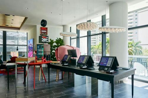 citizenM Miami Brickell photo 29