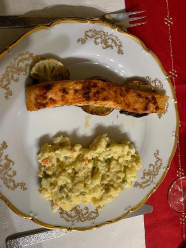 Jídlo v rezortu nebo okolí