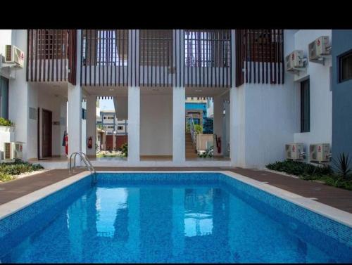 Hồ bơi trong/gần Chick 2bed room unit at cantoment