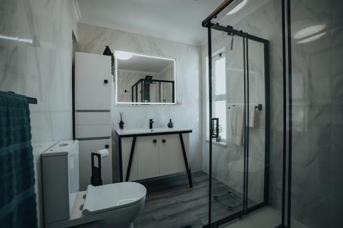 GT Apartment, mountain view and sea view